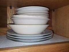 Misc. Plates, saucers, & bowls.