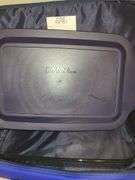 Parents cake PAN with lid and thermal carrying bag.