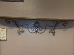 Bathroom wall decor