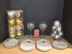 Christmas decor & dishes