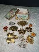 Vintage Lusterware Footed Trinket Dish & Vintage Porcelain Trinket Box with Pins