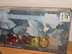 Flower pots & other misc decor