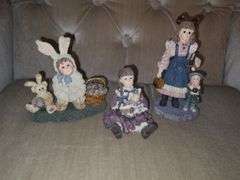 Figurines