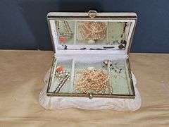 Vintage jewelry box & jewelry