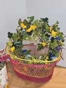 Flower pots & other misc decor