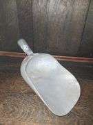 Metal ice scoop
