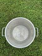 Aluminum pot with lid