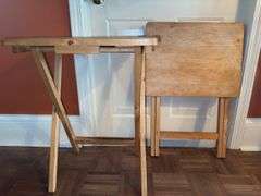 Wooden stool & 2 wooden TV trays
