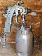 2 paint sprayers