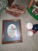 Baseball gl9ve, baseballs, baseball decore.