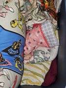 Tote of linens