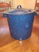 Blue enamel stock pot with lid
