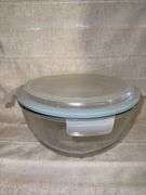 Glasslock large bowl with lid