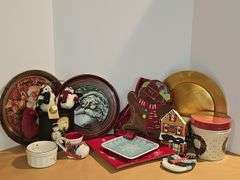 Christmas decor & dishes