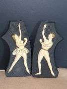 Figurines