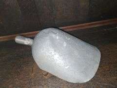 Metal ice scoop