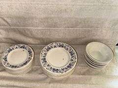 The "Henry Ford Museum Collection" Sald Plates, Bowls & Bread Plates