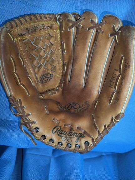 Rawlings baseball glove