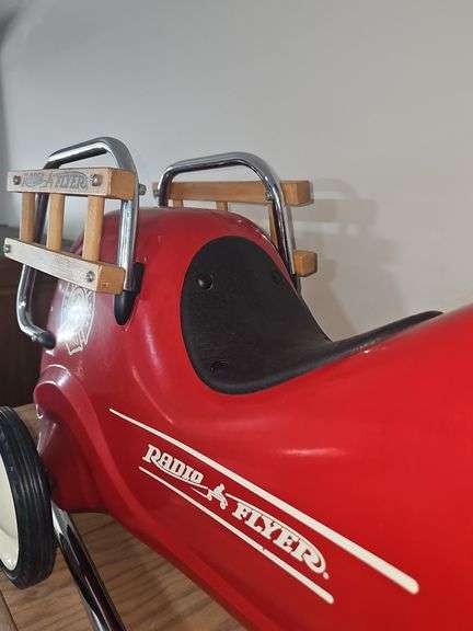 Vintage Radio Flyer Fire Engine No. 9 Ride 0n Metal Toy Truck