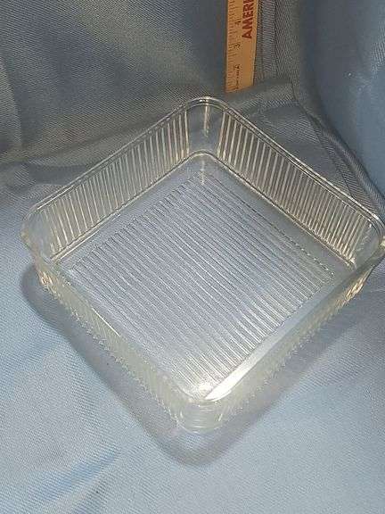Anchor Hocking Casserole Dish with lid & glass square baking dish