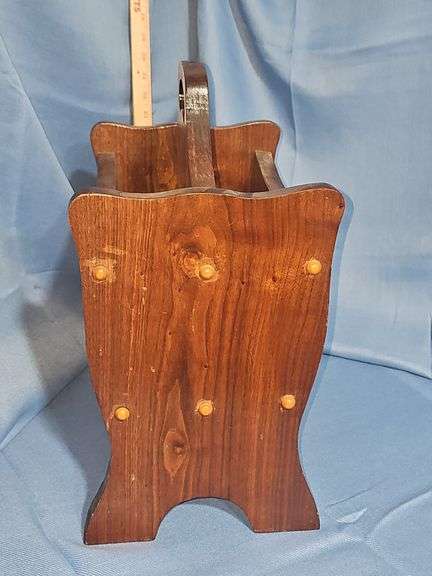 Solid wood magazine holder