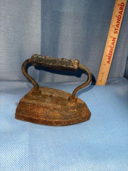 No. 7 cast iron door stop