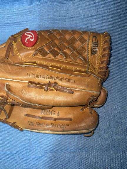 Rawlings baseball glove