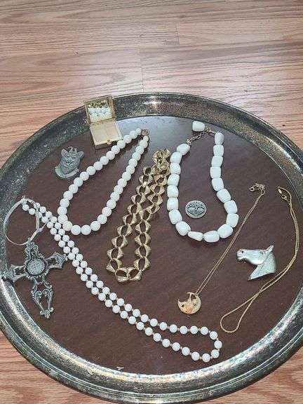 Tray & Costume Jewelry