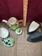 Teapot & Ceramic trinket boxes
