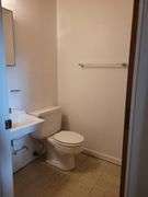 243 Lynnwood Dr. Versailles