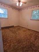 243 Lynnwood Dr. Versailles