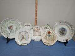 Vintage calendar plates