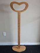 Heart-shaped quilt rack