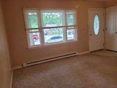 243 Lynnwood Dr. Versailles