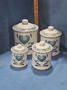vintage Corelle
Blue Hearts kitchen 4pc
canisters