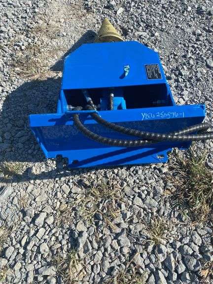 Future Mini Skid Steer Wood Splitter