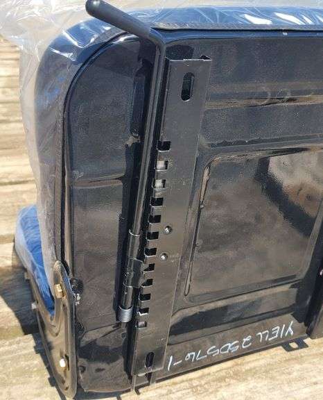 Future Universal Equipment Seats