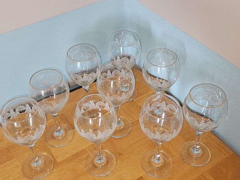 Libbey Arby's Christmas White Frosted Pine Tree Wine Glasses Gold Rim