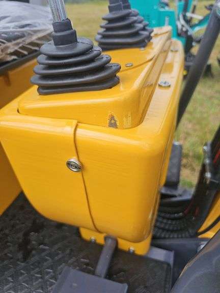 CFG Industrial MX12RX Mini Excavator