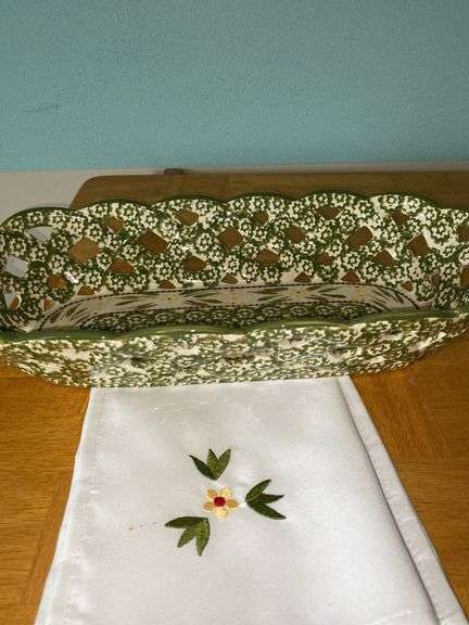 Temptations Old World Bread Basket & Napkin with Floral & Leaf Design