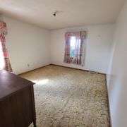 8.5 Acres with 3 Bed 2 Bath House