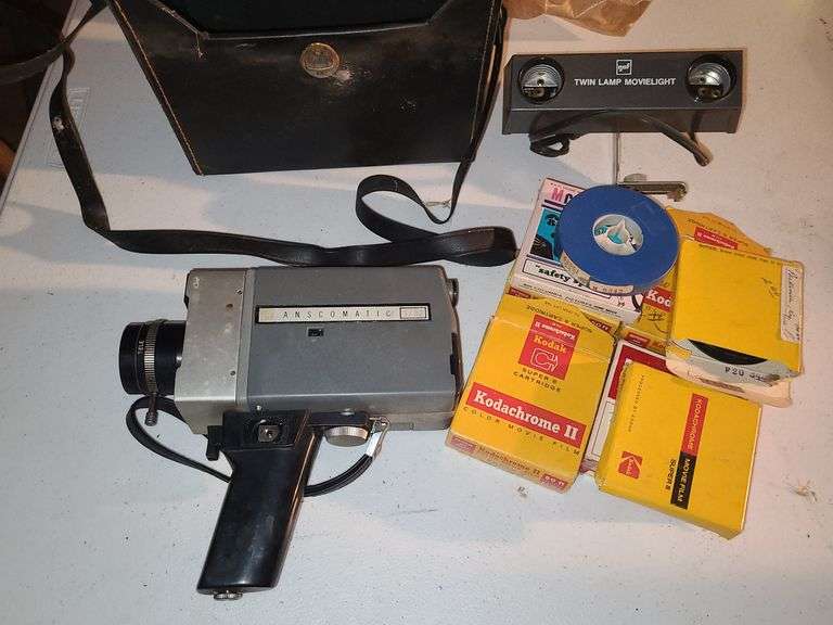 Vintage GAF Anscomatic S/82 Super 8 Zoom Movie Camera with Case ...