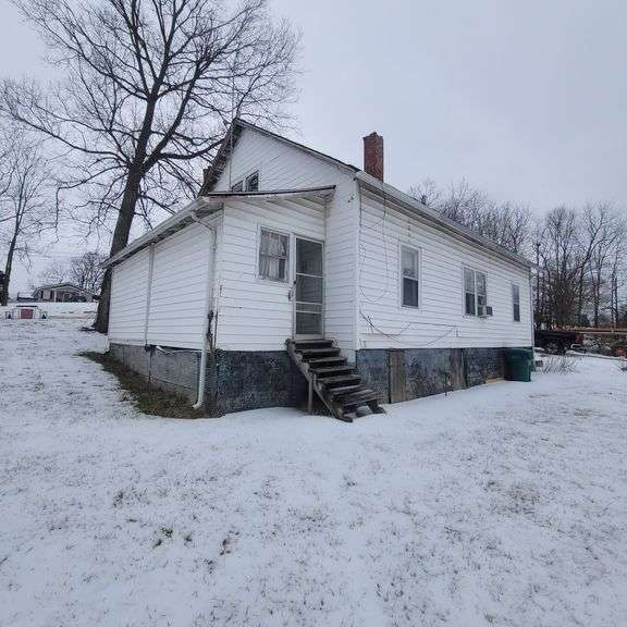 Fixer Upper House in Perryville