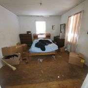 FIXER UPPER HOUSE in Perryville