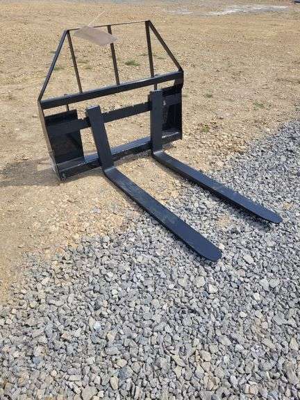 AGT Skid Steer Pallet Forks
