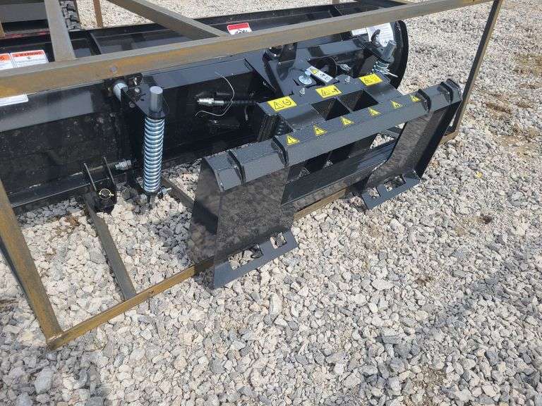 MOWER KING SKID STEER DOZER BLADE