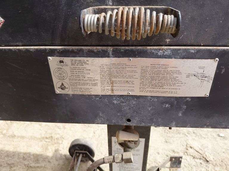 The Holland propane grill - Baker Auctions & Real Estate, LLC
