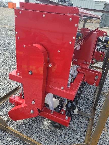 AGT SKID STEER SEEDER