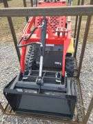 AGT SKID STEER LOADER