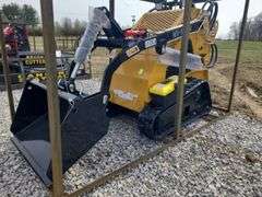 AGT COMPACT TRACK LOADER